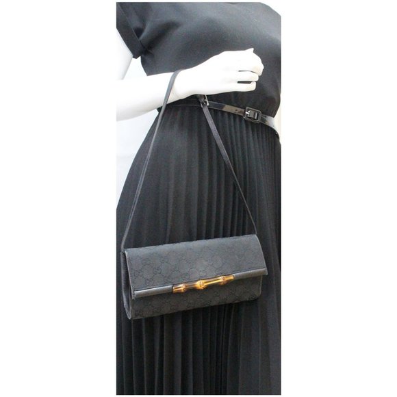 GUCCI Bamboo GG Monogram Canvas Clutch - Picture 2 of 11